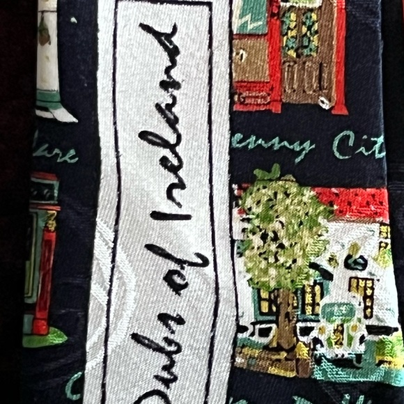Pubs of Ireland Craft Toe 100% Silk All Over Print - Picture 3 of 6